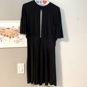 Black mini shift dress! SIZE: L